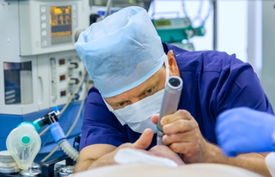 Difference Between Anesthetists and anesthesiologists